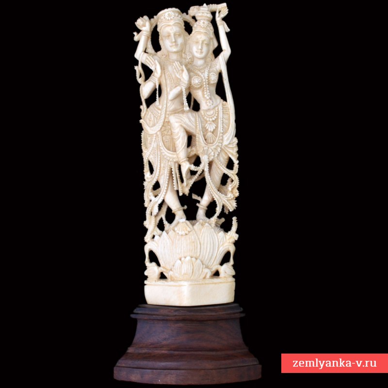Статуэтка с изображением Лакшми и Кришны, выполненная из слоновой кости