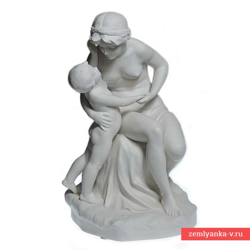 Скульптура «Мать и дитя»