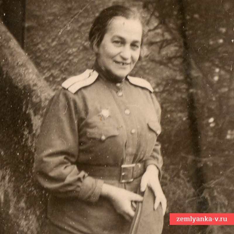 Фото женщины – офицера РККА