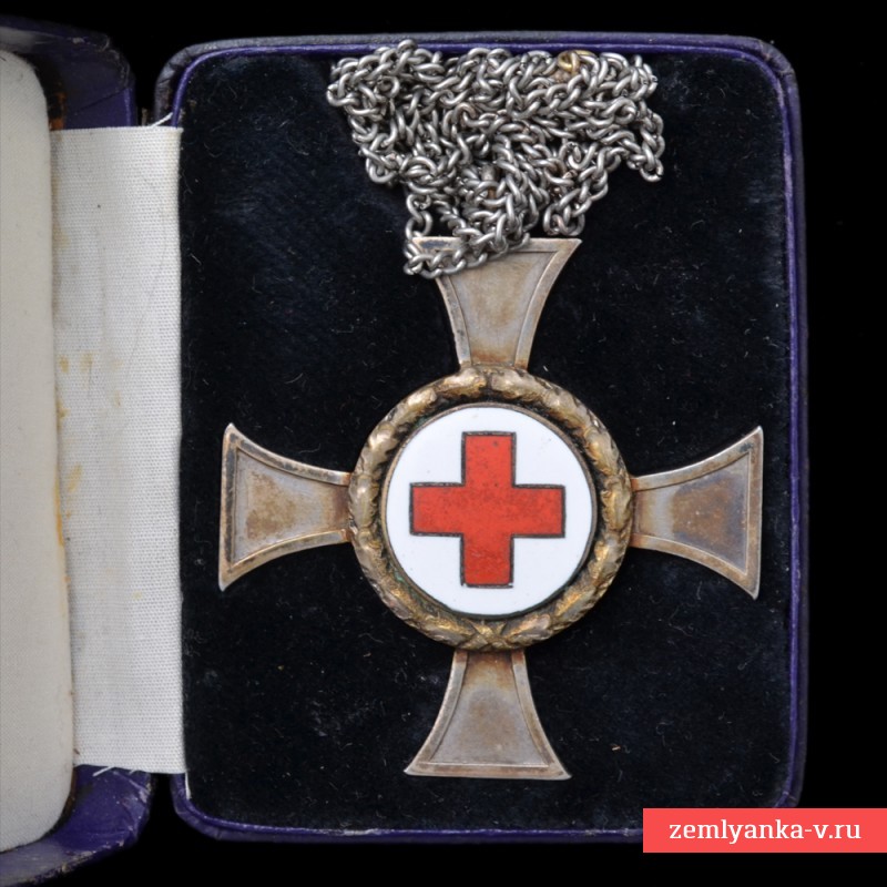 Крест медицинской сестры DRK степень "серебро с венком" 1 типа в оригинальном футляре