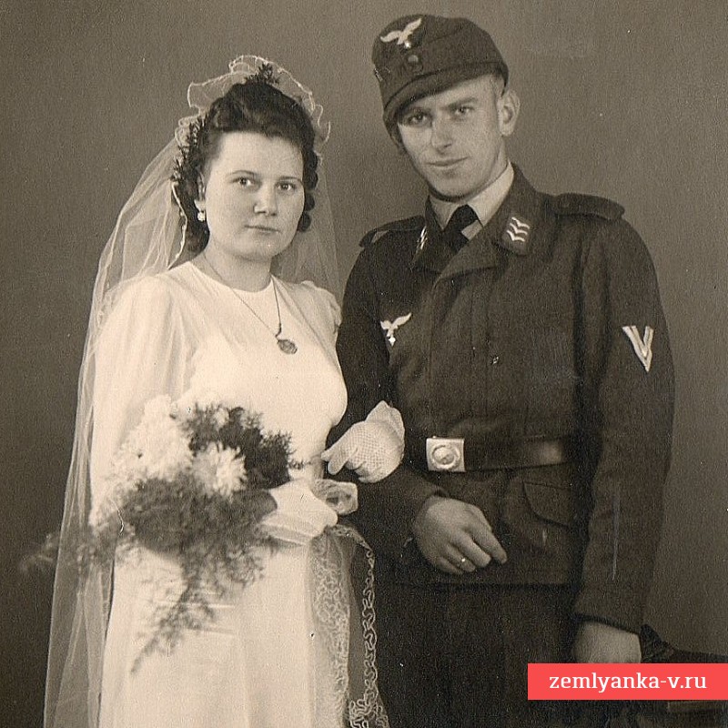Свадебное фото обер-ефрейтора Люфтваффе