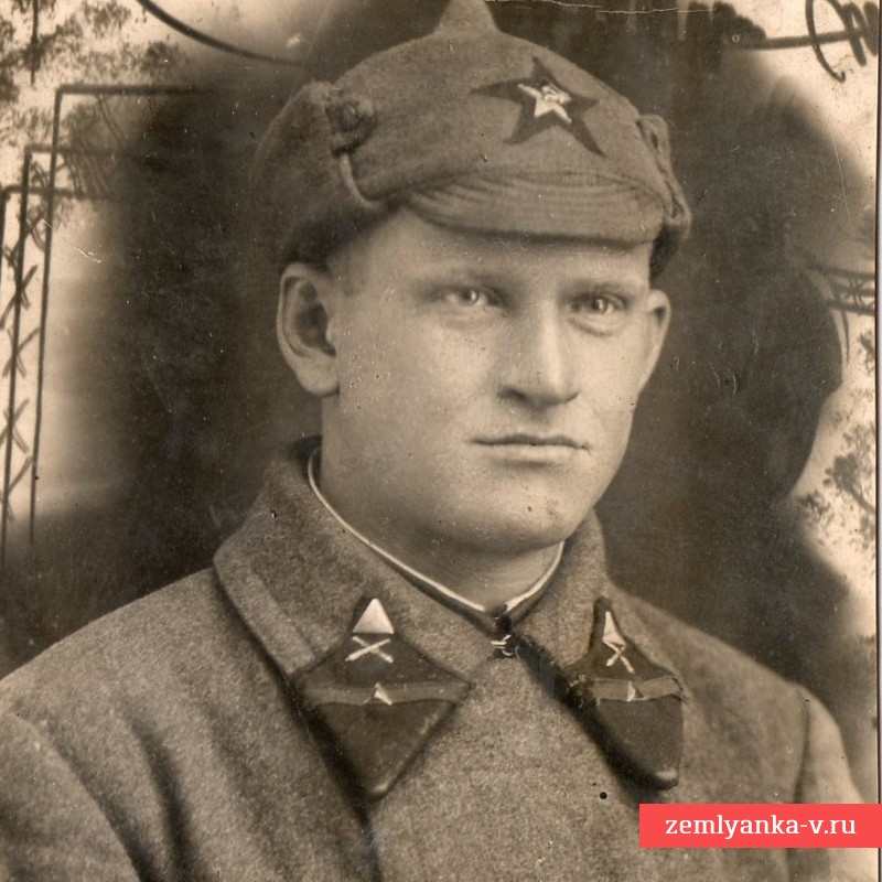 Фото младшего сержанта артиллерии РККА