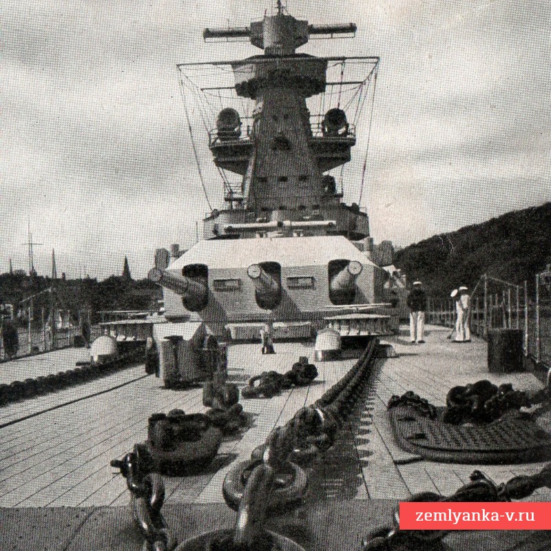 Открытка из серии «Адольф Гитлер»: «Башня «Лютцофф» на корабле «Адмирал Шеер»