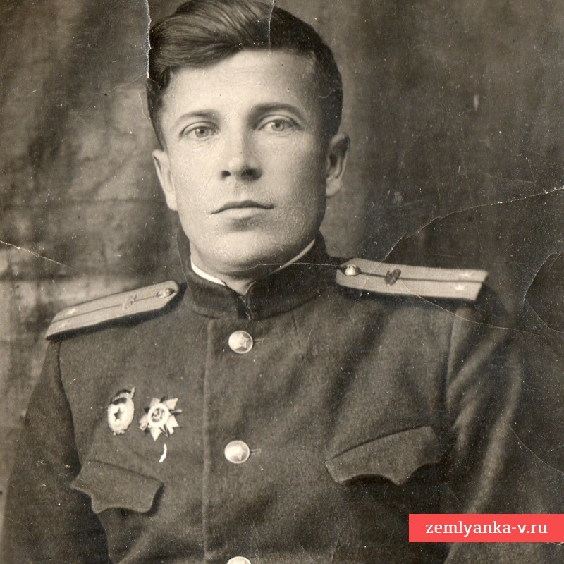 Фото гвардии лейтенанта АБТВ РККА, 1944 г.