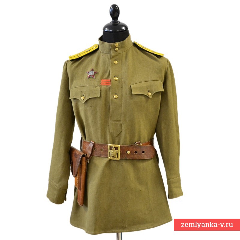 Гимнастерка лейтенанта саперных частей РККА образца 1943 года