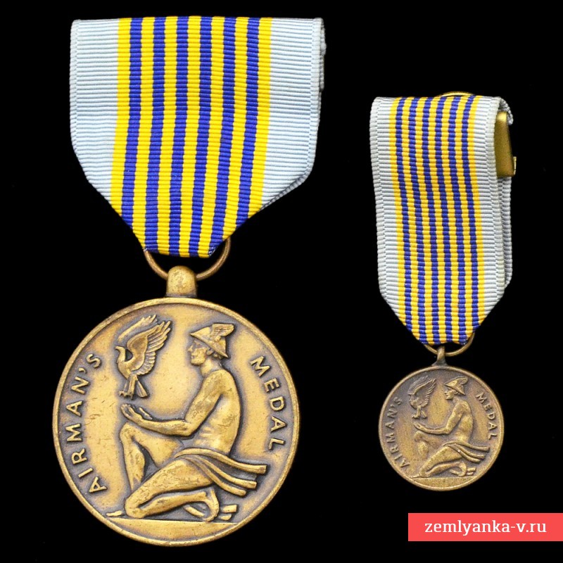Медаль летчика ВВС США, в комплекте с миниатюрой