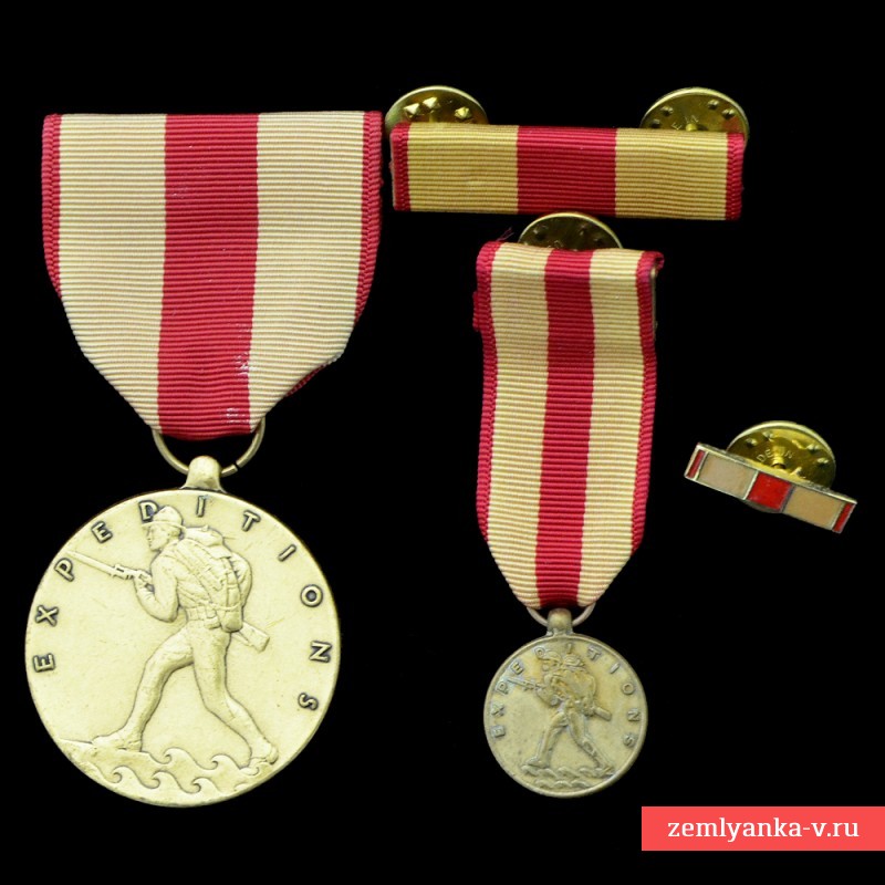 Медаль Корпуса морской пехоты США за службу в экспедиционном корпусе, с миниатюрой и двумя планками