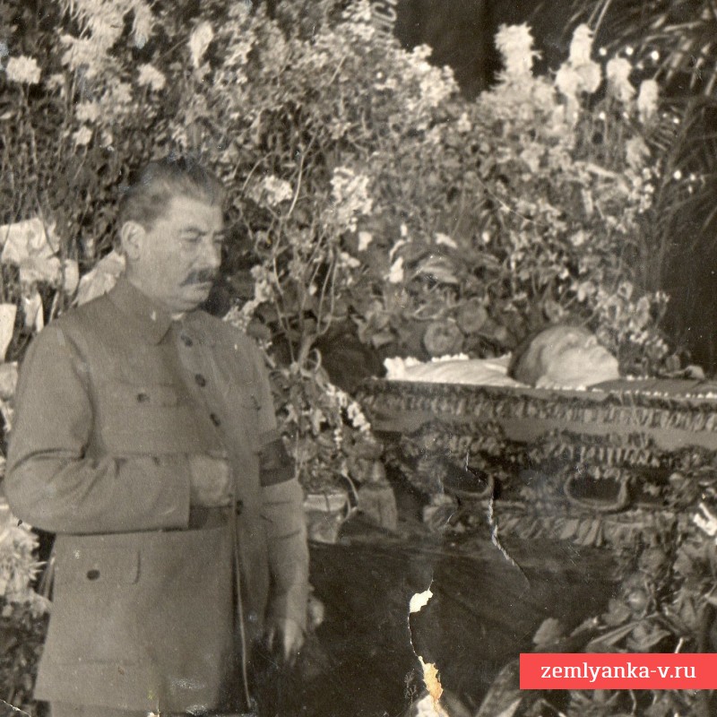 Лот фото И.Сталина, сделанных на похоронах С.М. Кирова, 1934 г.