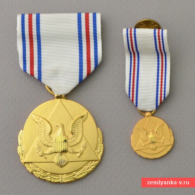 Медаль Армии США за выдающуюся гражданскую службу, с миниатюрой