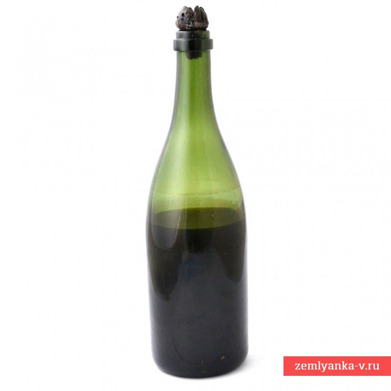 Бутылка шампанского «Moet & Chandon» из кают-кампании броненосца «Гангут», 1897 г.