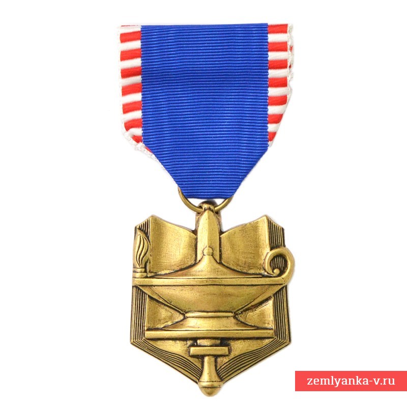 Медаль старшего кадета Учебного корпуса офицеров запаса США "За успехи"
