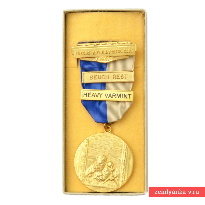 Золотая медаль на соревнованиях стрелкового клуба во Фресно, Варминтинг со станка