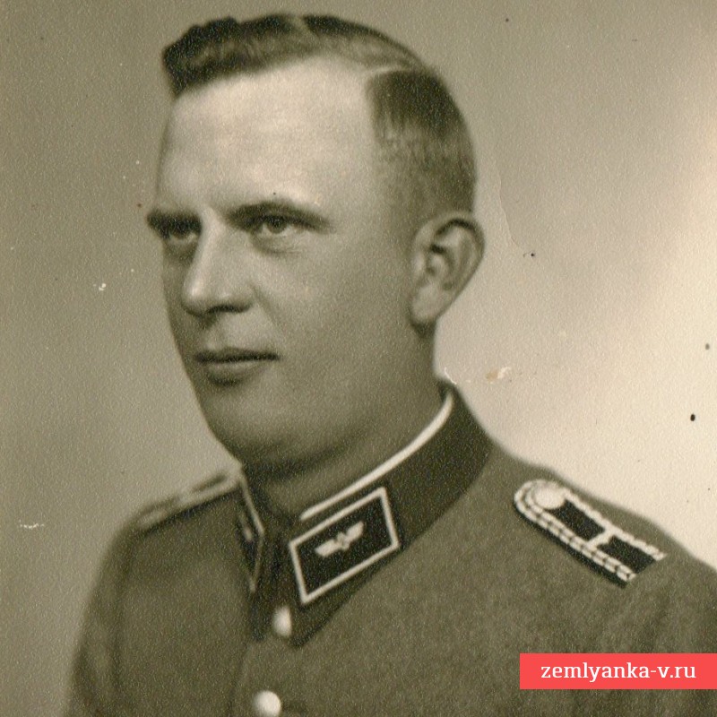 Портретное фото унтер-вахмистра полиции охраны железных дорог 3 Рейха
