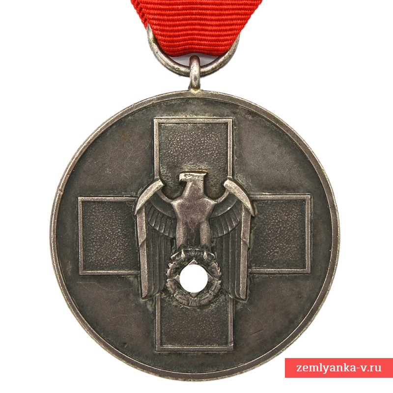 Медаль «За заботу о немецком народе» на оригинальной ленте