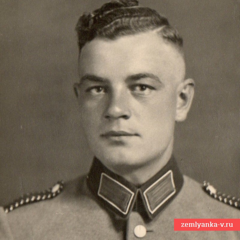 Портретное фото полицай-унтер-вахмистра полиции порядка 3 Рейха
