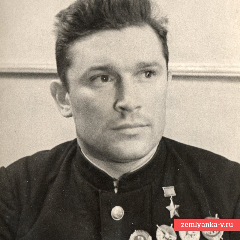 Фото первого дважды Героя Советского союза Б.Ф. Сафонова