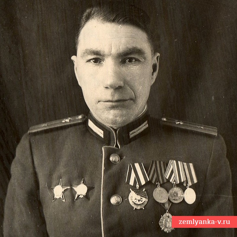 Фото майора ВОСО или ж/д войск М.В. Селиванова с боевыми наградами
