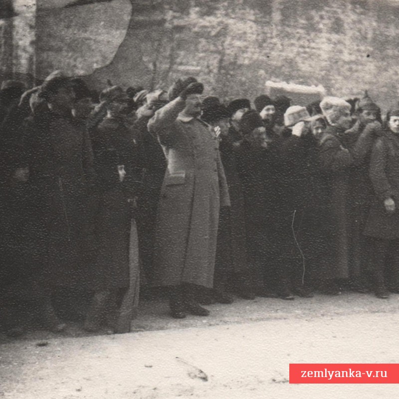 Фото Л. Троцкого на смотре войск московского гарнизона, 1922 г.