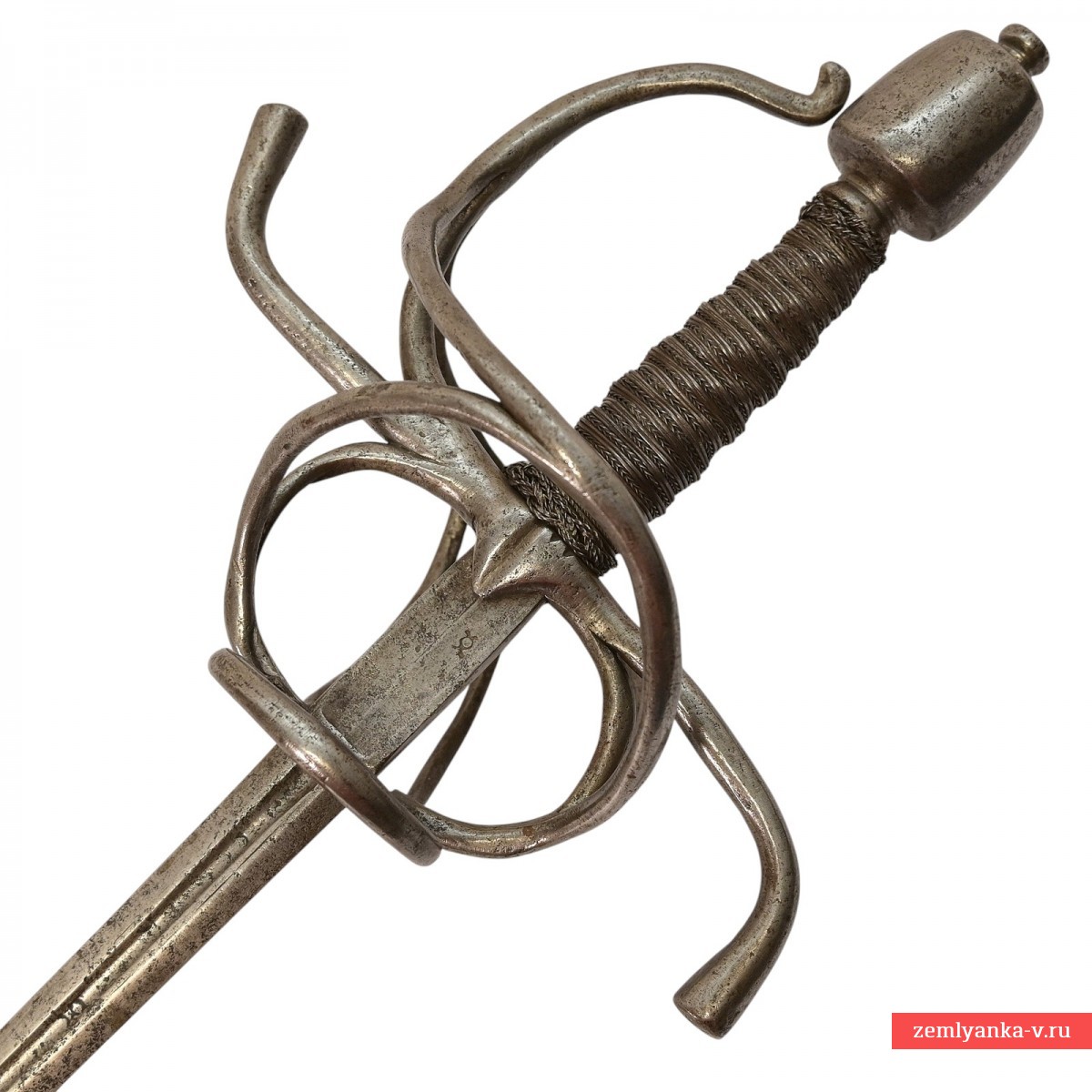 Рапира испанская начала XVII в. с банточной гардой («espada de lazo»)