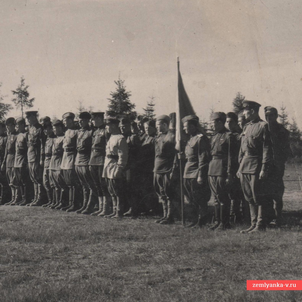 Фото награждения солдат и офицеров 123-го гв. бомбардировочного Ярцевского авиаполка 