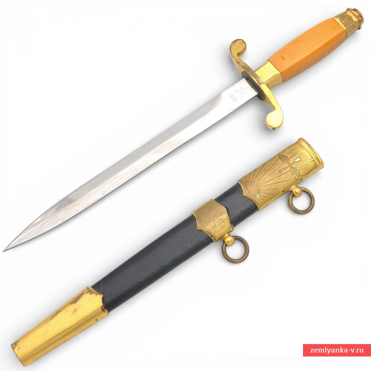 Кортик советский офицеров ВВС СА образца 1949 года, первый выпуск с минимально известным номером