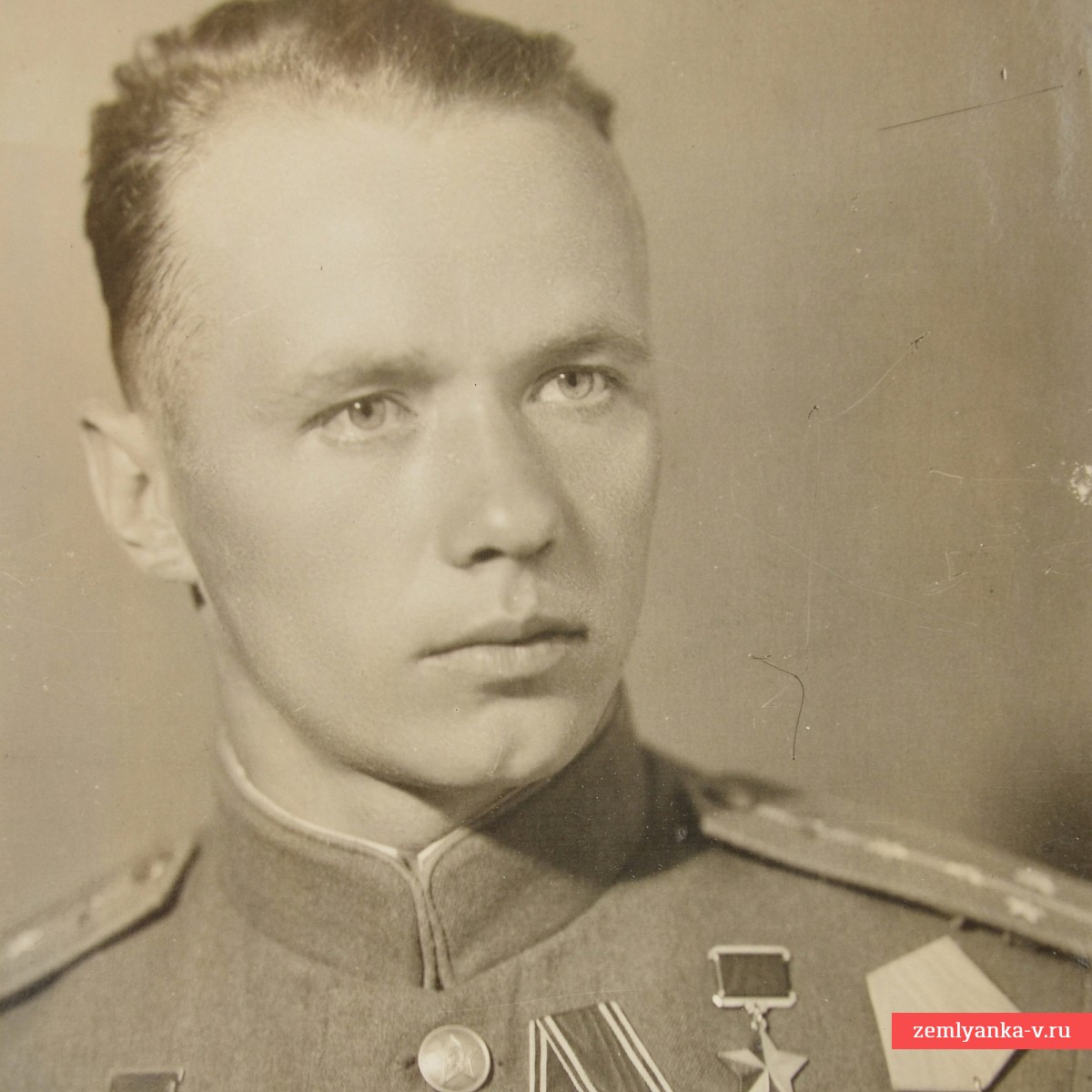 Фото капитана ВВС РККА Н.М. Киртока  – Героя Советского союза