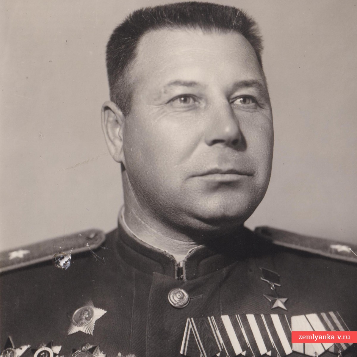 Фото генерал-майора ВВС Г.И. Комарова – Героя Советского союза