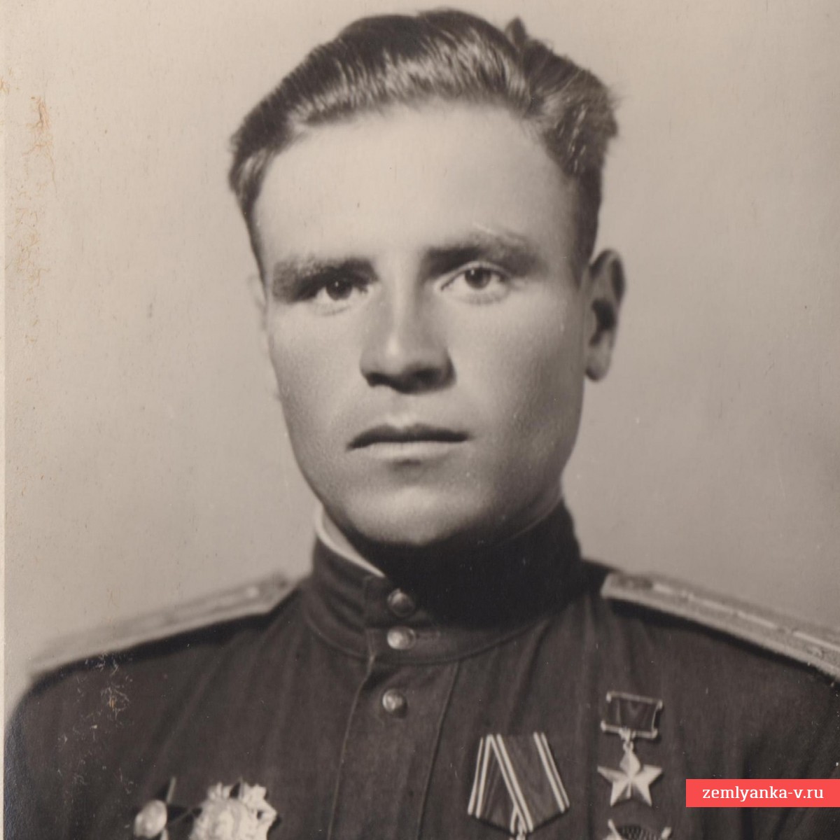 Фото капитана ВВС РККА А.А. Голимбиевского  – Героя Советского союза