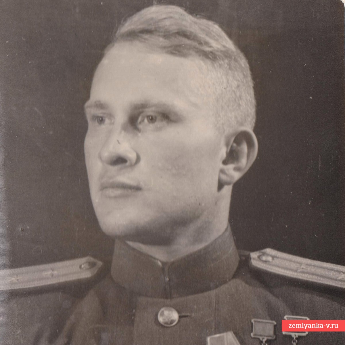Фото майора ВВС РККА С.Д. Луганского  – дважды Героя Советского союза