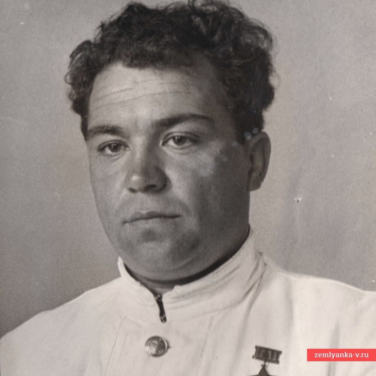 Фото лётчика минно-торпедной авиации Н.А. Токарева  – Героя Советского союза