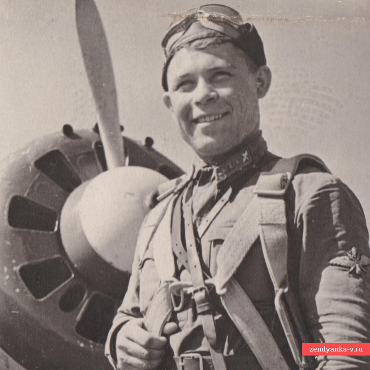 Фото Тотмина Н.Я. - Героя СССР, совершившего первый воздушный таран