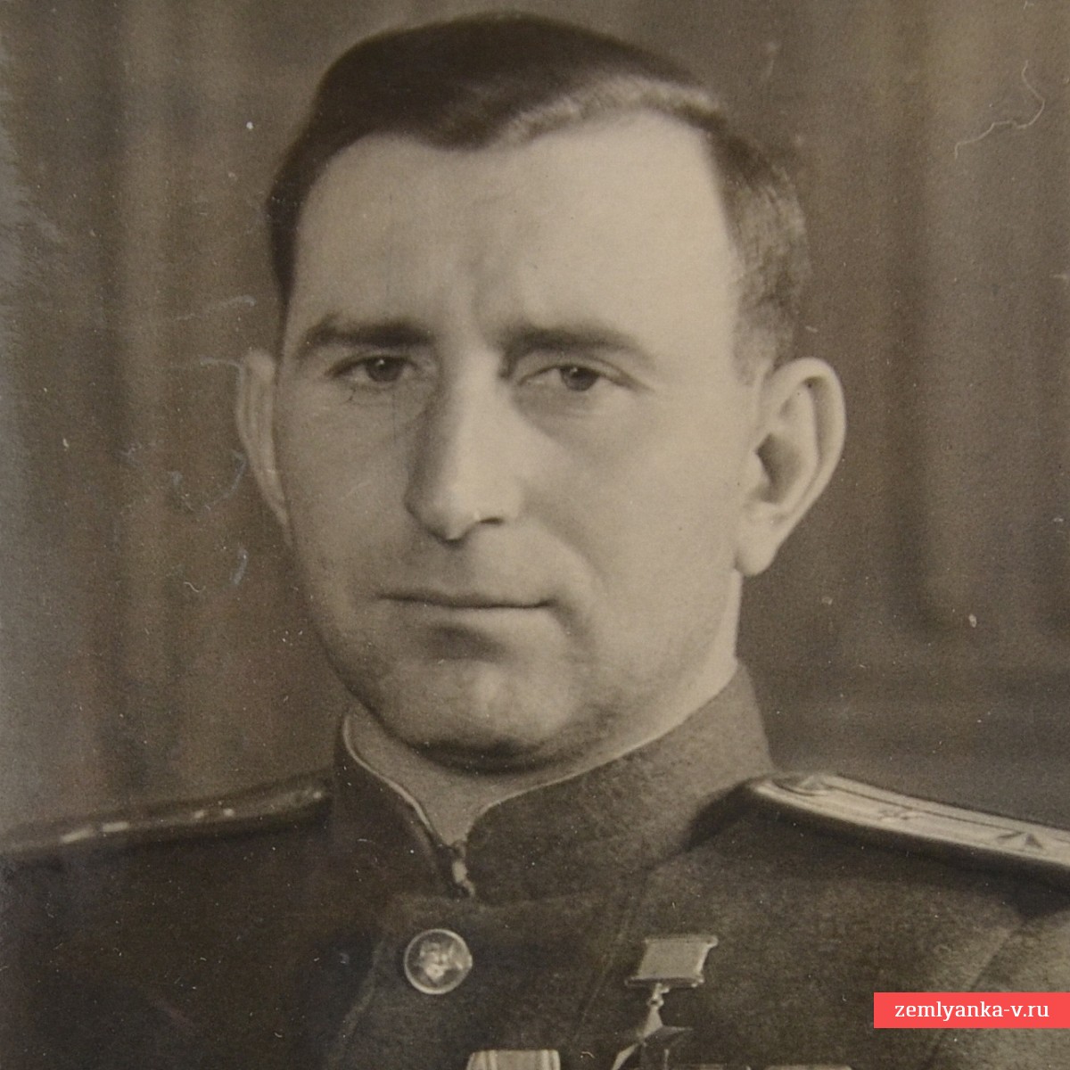 Фото майора ВВС РККА А.З. Носовца  – Героя Советского союза