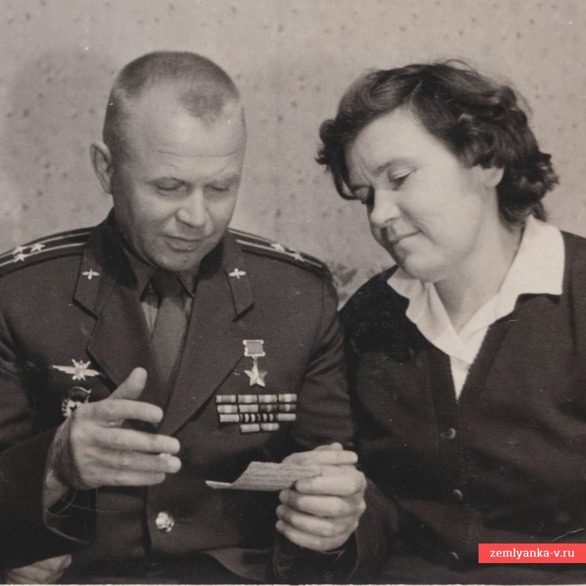 Фото Героя Советского союза с родственницами