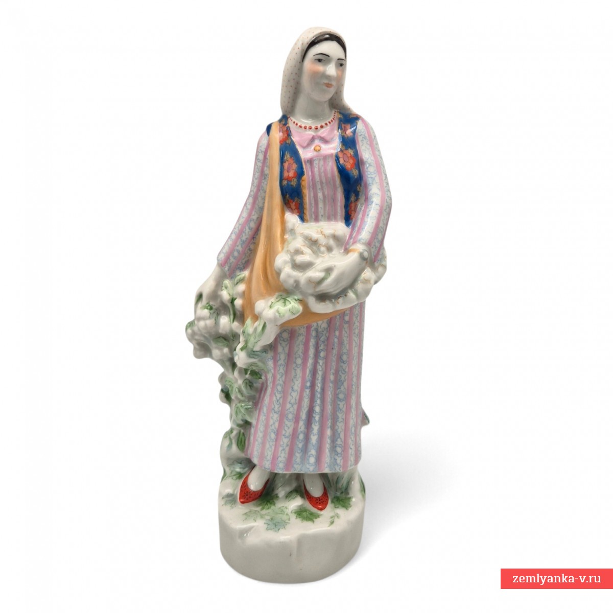 Статуэтка «Азербайджанка с хлопком», 1940 г.