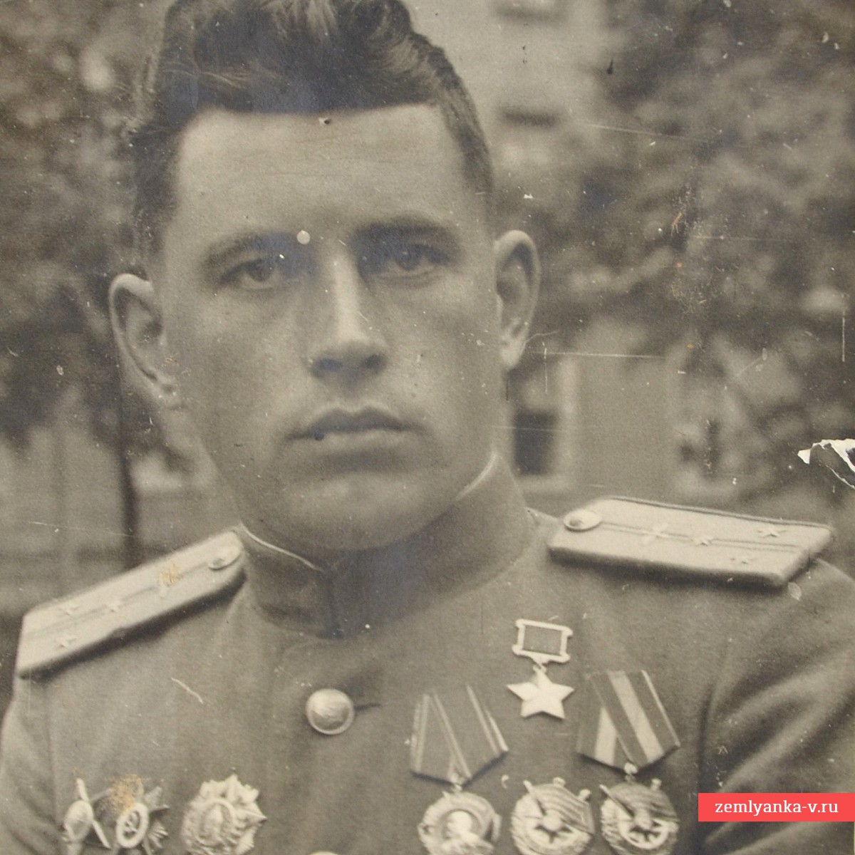 Фото ст. лейтенанта ВВС РККА Г. Мушникова –  Героя Советского союза