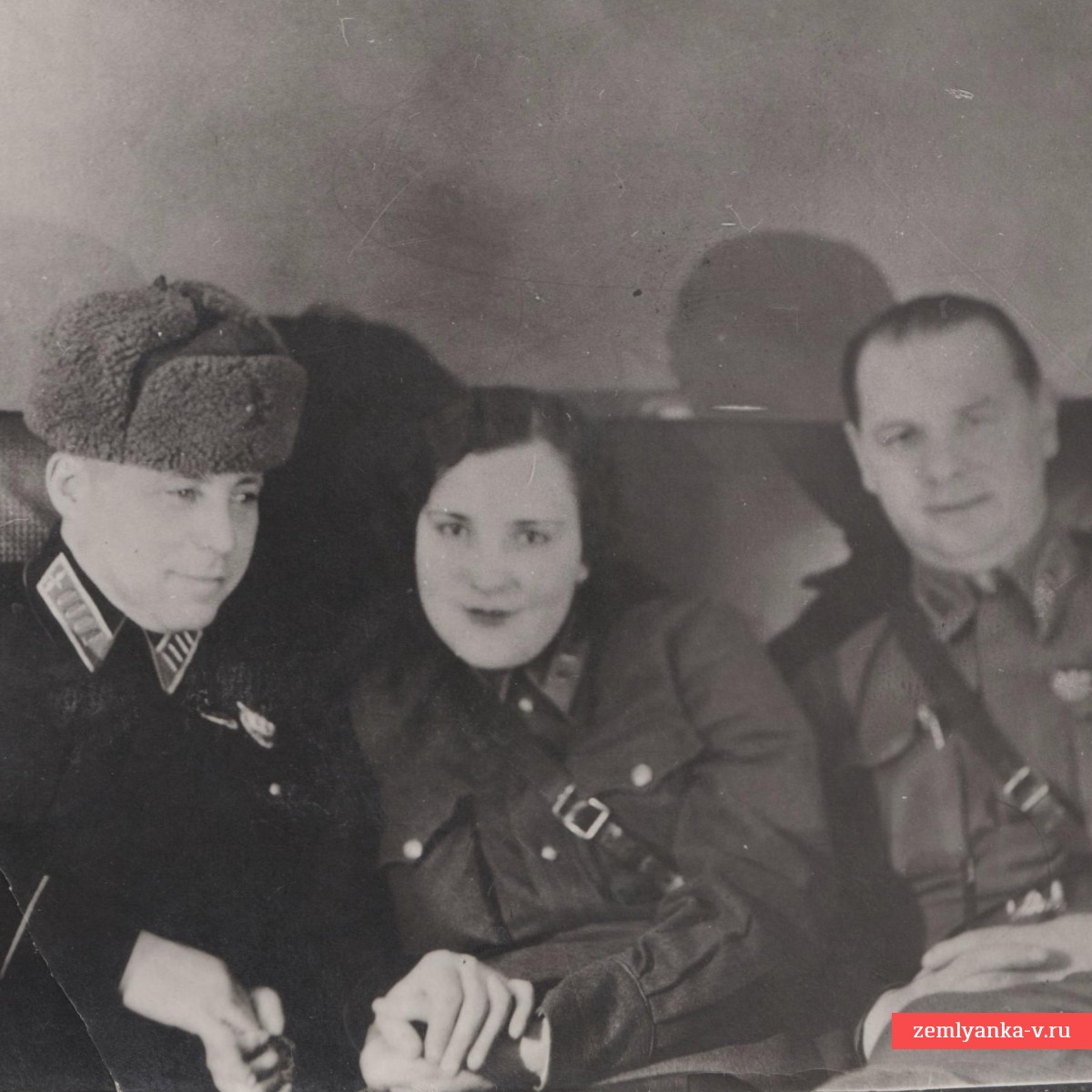 Фото будущего генерала Удонина И.Д. с супругой, 1941 г.