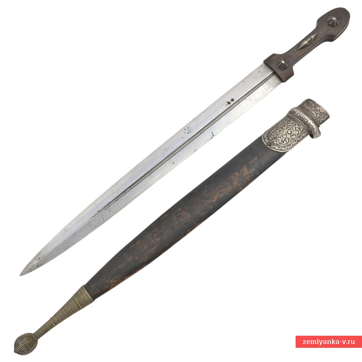 Кинжал-кама закавказский в серебряной оправе