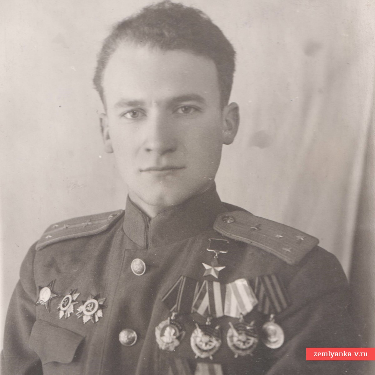 Фото Героя Советского союза Серегина В.С., погибшего вместе с Юрием Гагариным