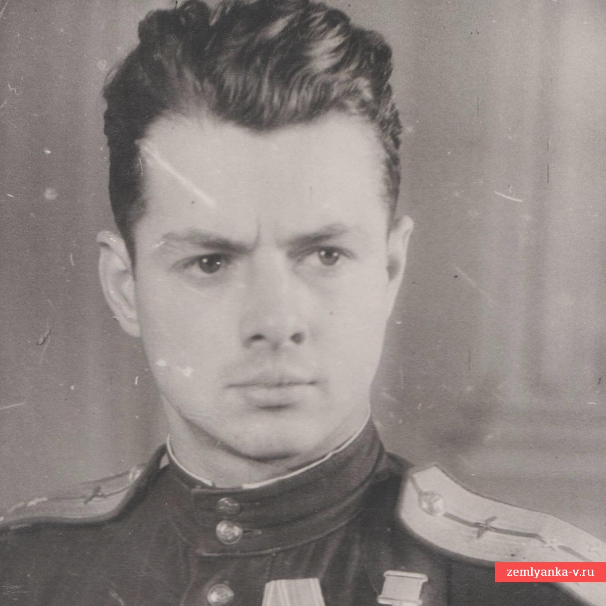 Фото ст. лейтенанта ВВС РККА Ю.В. Чибисова – Героя Советского союза