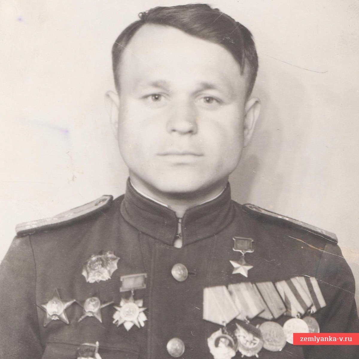 Фото-удостоверение ст. лейтенанта ВВС РККА М.С. Осипенко  – Героя Советского союза