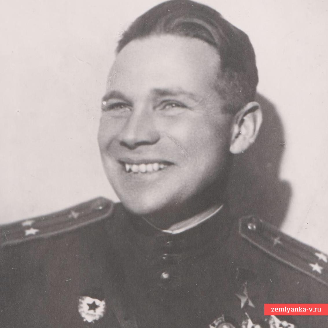 Фото Героя Советского союза Г.Г. Петрова, 1944 г.