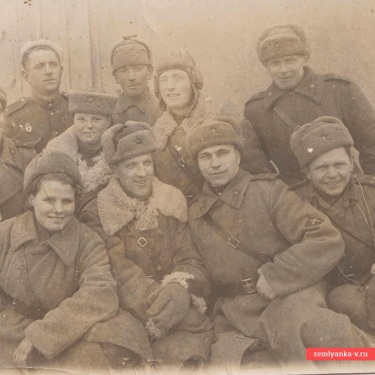 Редкое фото советских противотанкистов, 1944 г.